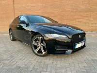 Usado Jaguar XF R-Sport 180 CV (132 kW) 2021 Negro Berlina