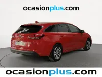 Usado Hyundai i30 116 CV (85 kW) 2019 Rojo Familiar