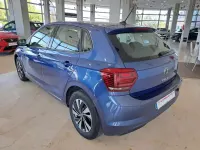 Usado VW Polo Life 95 CV (69 kW) 2021 Azul Utilitario