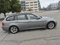 Usado BMW 320 184 CV (135 kW) 2010 Gris / plata Familiar