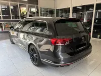 Usado VW Passat R-line 150 CV (110 kW) 2021 Negro Familiar