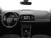 Usado Skoda Karoq Selection 110 CV (80 kW) 2024 Blanco SUV