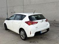 Brugt Toyota Auris Active 90 HK (66 kW) 2013 Hvid Sedan