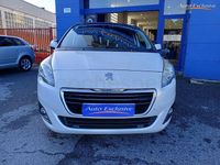 Usado Peugeot 5008 Allure 120 CV (88 kW) 2014 Blanco Monovolumen