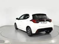 Usado Toyota Yaris Style 116 CV (85 kW) 2022 Blanco Utilitario