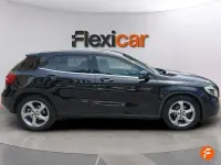 Usado Mercedes GLA200 136 CV (100 kW) 2018 Azul SUV