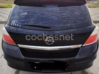 Usado Opel Astra Elegance 100 CV (73 kW) 2004 Negro Berlina