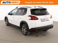 Usado Peugeot 2008 Signature Sky 82 CV (60 kW) 2019 Blanco SUV
