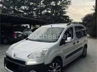 Usado Peugeot Partner Tepee Outdoor 92 CV (67 kW) 2013 Gris / plata Monovolumen