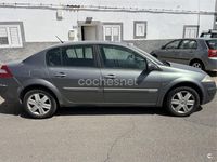 Usado Renault Mégane II Privilege 98 CV (72 kW) 2005 Marrón Berlina
