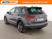 Usado VW Tiguan Sportline 150 CV (110 kW) 2017 Gris SUV