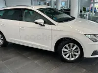 Usado Seat Leon XCELLENCE 130 CV (95 kW) 2019 Blanco Familiar