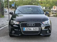 Usado Audi A1 Attraction 122 CV (89 kW) 2010 Negro Utilitario