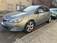 Usado Opel Astra Enjoy 110 CV (80 kW) 2011 Gris / plata Berlina