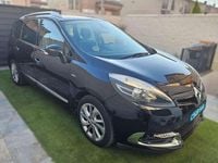 Usado Renault Scénic III Bose Edition 131 CV (96 kW) 2014 Negro Monovolumen
