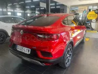 Usado Renault Arkana Zen 145 CV (106 kW) 2022 Rojo SUV