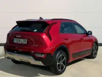 Usado Kia Niro 184 CV (135 kW) 2022 Rojo SUV