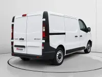 Usado Renault Trafic 116 CV (85 kW) 2016 Blanco Monovolumen