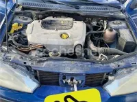 Usado Renault Mégane Authentique 65 CV (47 kW) 2001 Azul Berlina
