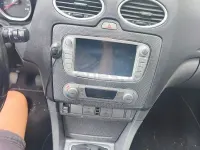 Usado Ford Focus Titanium 125 CV (91 kW) 2009 Negro Berlina