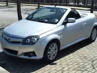 Usado Opel Tigra Sport 90 CV (66 kW) 2006 Gris / plata Descapotable