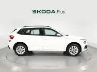 Usado Skoda Kamiq Essence 95 CV (69 kW) 2025 Blanco SUV