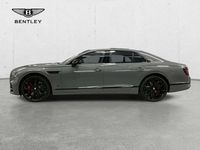 Usado Bentley Flying Spur 729 CV (536 kW) 2024 Gris / plata Berlina