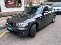 Usado BMW 116 122 CV (89 kW) 2004 Gris / plata Utilitario