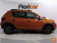 Usado Dacia Sandero Stepway 90 CV (66 kW) 2017 Naranja
