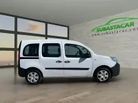Usado Renault Kangoo 75 CV (55 kW) 2017 Blanco Monovolumen