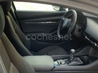 Usado Mazda 3 Center-Line 140 CV (102 kW) 2025 Blanco Berlina