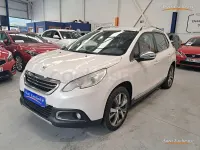 Usado Peugeot 2008 Allure 92 CV (67 kW) 2014 Blanco SUV