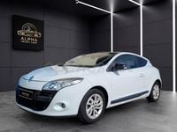 Usado Renault Mégane Dynamique 110 CV (80 kW) 2011 Blanco Berlina