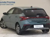 Usado Hyundai i20 100 CV (73 kW) 2025 Verde Utilitario