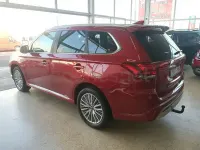 Usado Mitsubishi Outlander P-HEV 224 CV (164 kW) 2018 Granate SUV
