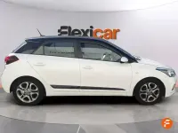 Usado Hyundai i20 84 CV (61 kW) 2019 Blanco Utilitario