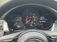 Usado Porsche Macan 265 CV (194 kW) 2021 Gris / plata SUV