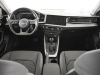 Usado Audi A1 Sportback 110 CV (80 kW) 2021 Gris/plata Utilitario