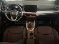 Usado Seat Arona FR 110 CV (80 kW) 2024 Gris / plata SUV
