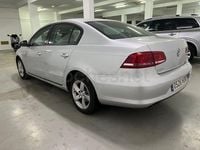 Usado VW Passat Edition 105 CV (77 kW) 2011 Gris / plata Berlina