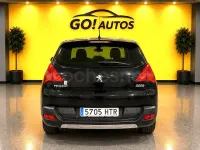 Usado Peugeot 3008 200 CV (147 kW) 2013 Negro Familiar