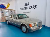 Usado Mercedes 260 188 CV (138 kW) 1986 Gris / plata Berlina