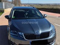 Usado Skoda Octavia 150 CV (110 kW) 2019 Gris / plata Familiar
