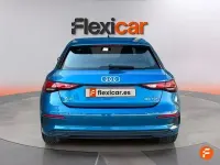 Usado Audi A3 116 CV (85 kW) 2021 Azul Berlina