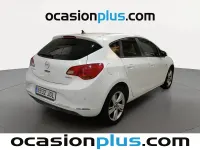 Usado Opel Astra Selective 140 CV (102 kW) 2015 Blanco Utilitario