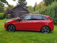 Begagnad Mercedes B180 122 HK (89 kW) 2019 Röd Minibuss