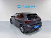 Usado VW Polo R-line 116 CV (85 kW) 2024 Gris / plata Berlina