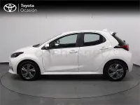 Usado Toyota Yaris Hybrid Active 116 CV (85 kW) 2025 Blanco Berlina
