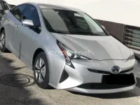Usado Toyota Prius 122 CV (89 kW) 2018 Gris / plata Utilitario