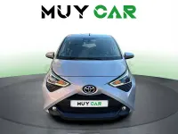 Usado Toyota Aygo X-cite 72 CV (52 kW) 2019 Gris / plata Utilitario